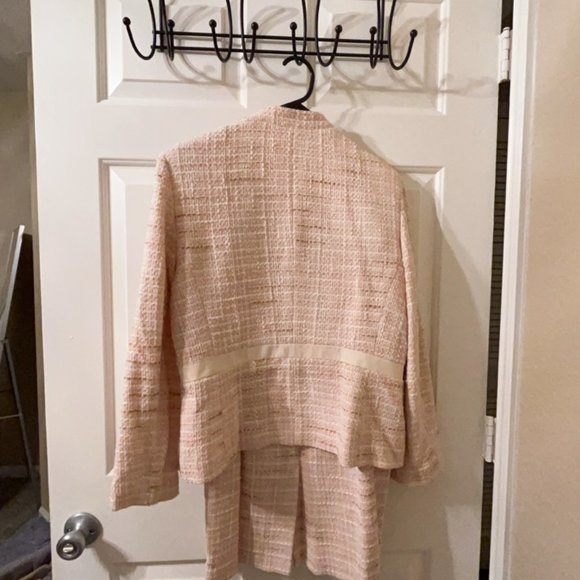Kasper Pink Tweed Jacket with Skirt Suit - Picture 5 of 6